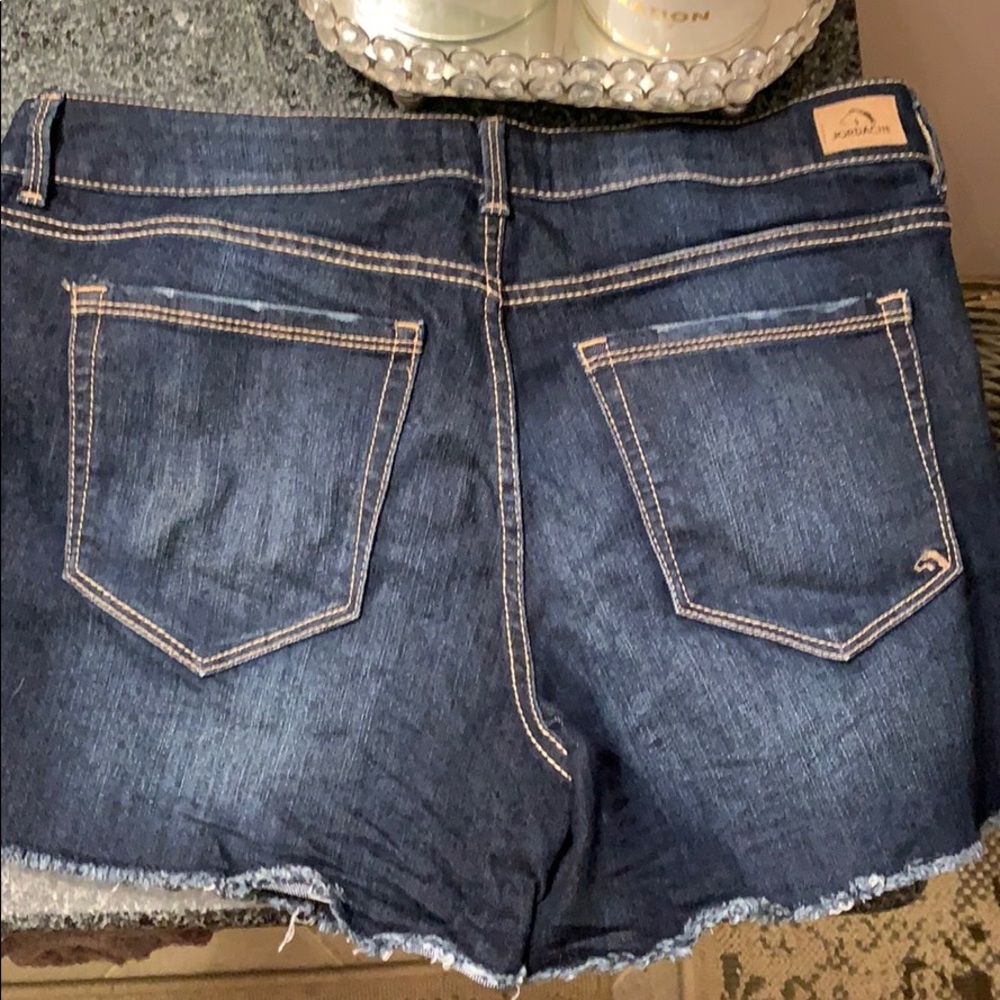 Jean shorts - Picture 2 of 4